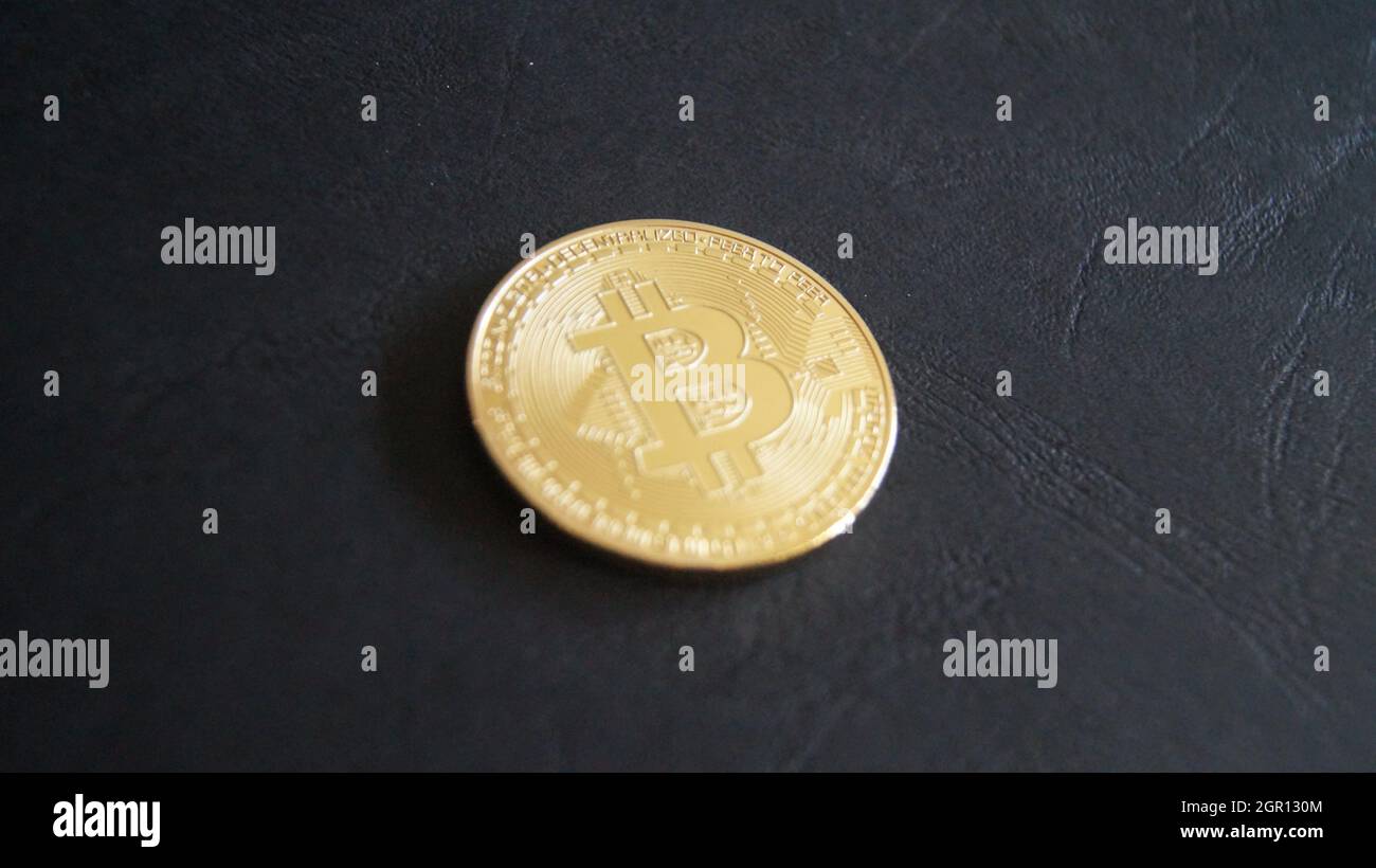 Real bitcoin coin hi-res stock photography and images - Alamy