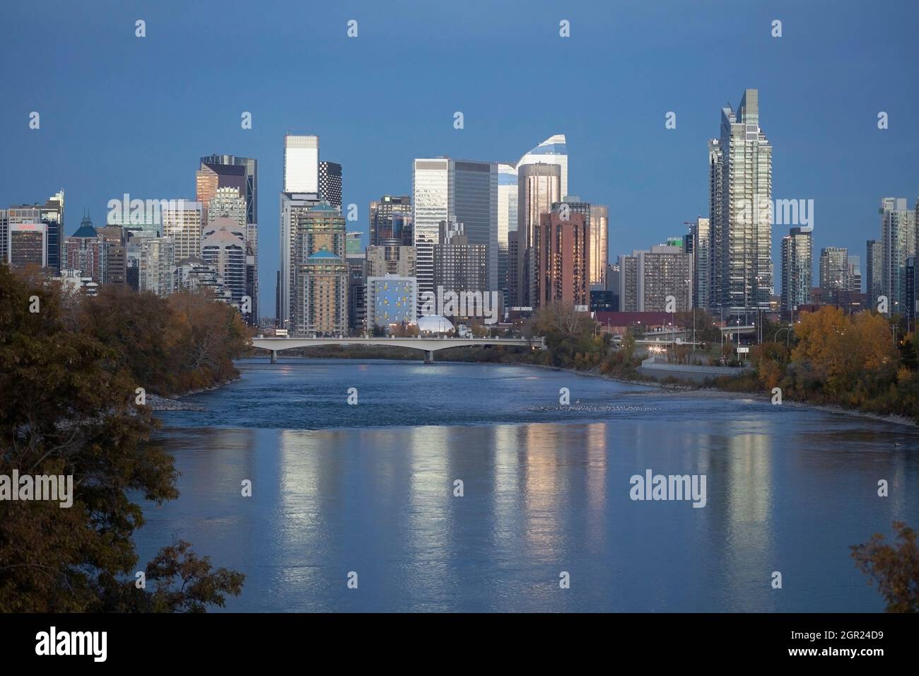 Calgary skyline river hi-res stock photography and images - Alamy