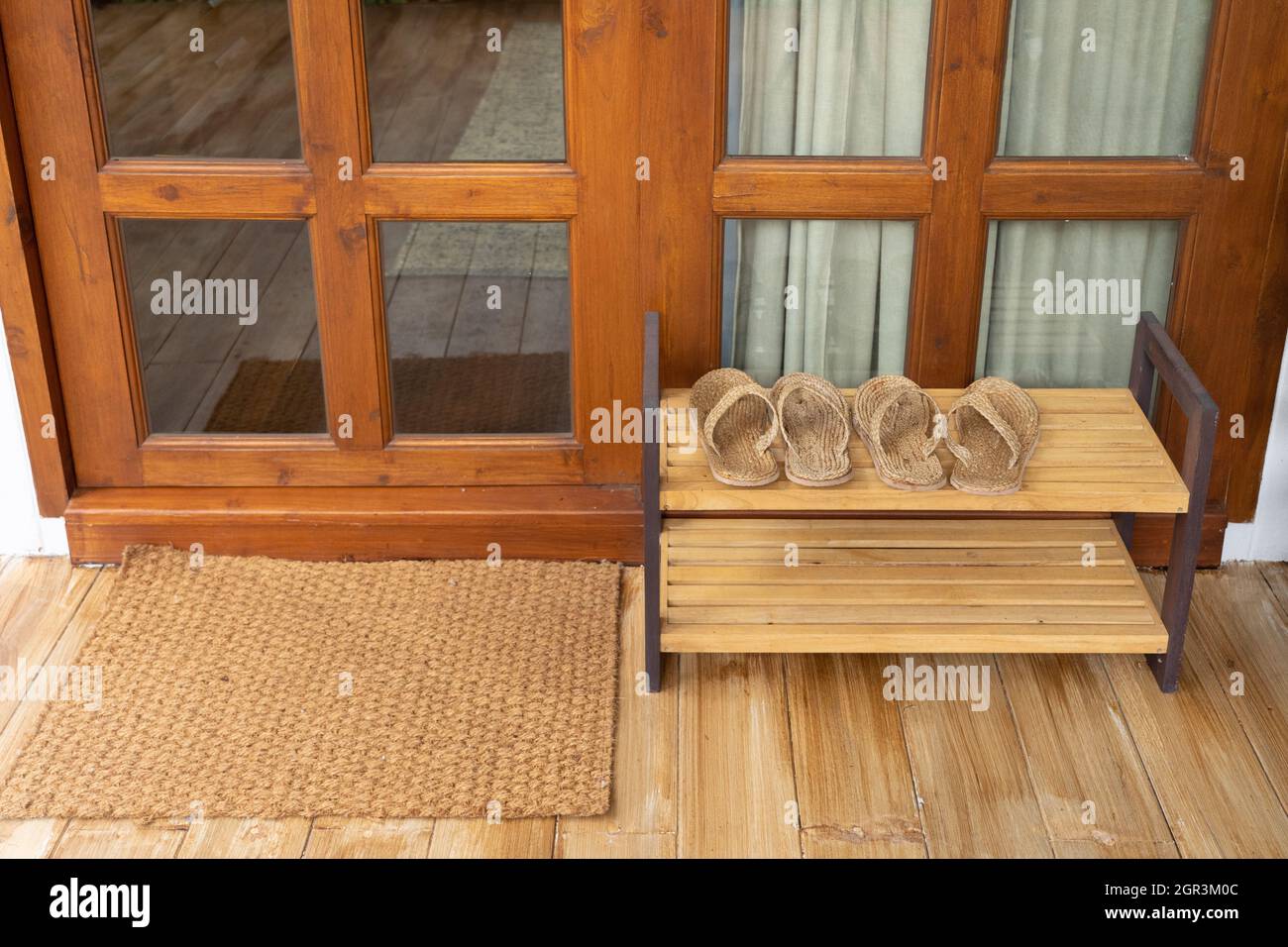 outdoor shoe cabinet