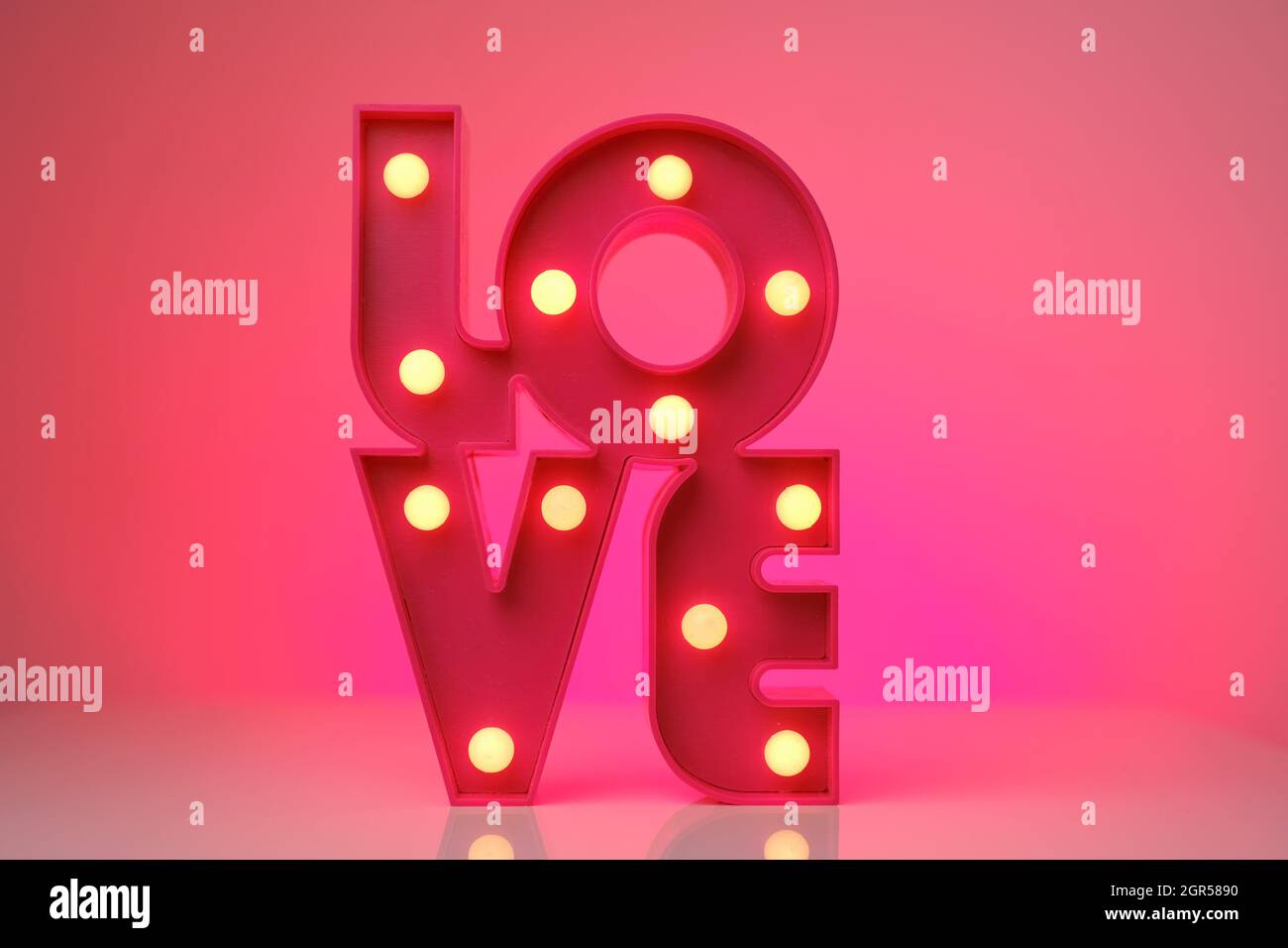 Love lettering hi-res stock photography and images - Alamy