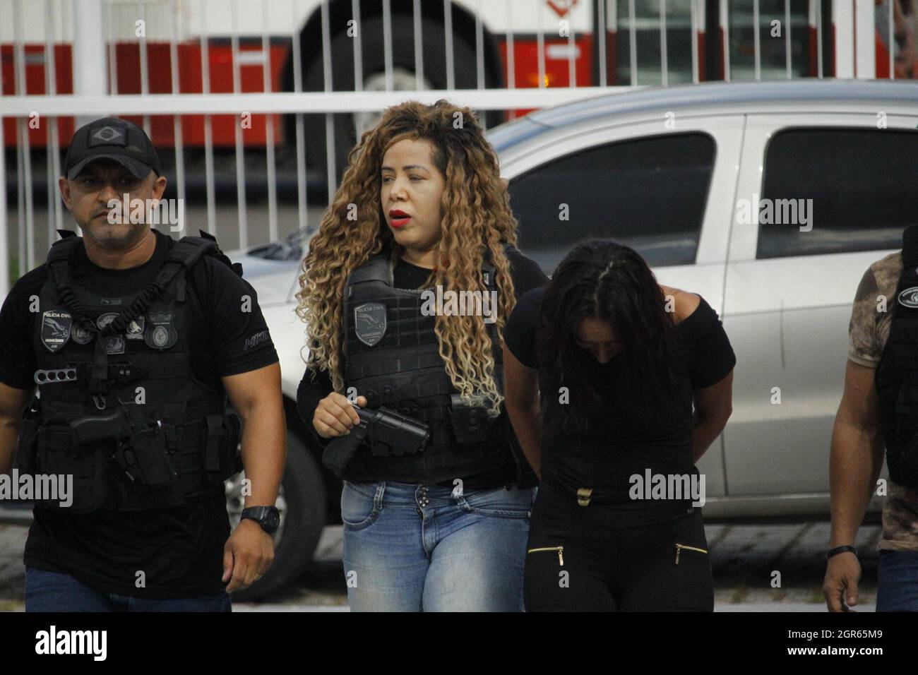 Manaus, Amazonas, Brasil. 30th Sep, 2021. (INT) Woman involved in murder arrested in Manaus. September 30, 2021, Manaus, Brazil: Klivia Leandro Lima, 30, was arrested on Thursday (30), by an investigation team from the Specialized Police in Homicide and Kidnapping (DEHS), in the Carrefour Hypermarket parking lot, located on Djalma Batista Avenue, in the Flores district, in Manaus. She was being investigated for involvement in the death of the self-employed Abraao Nascimento da Rocha, 36, which occurred on July 19, 2021. The victim died three days later at the Hospital, in Manaus. (Credit I Stock Photo