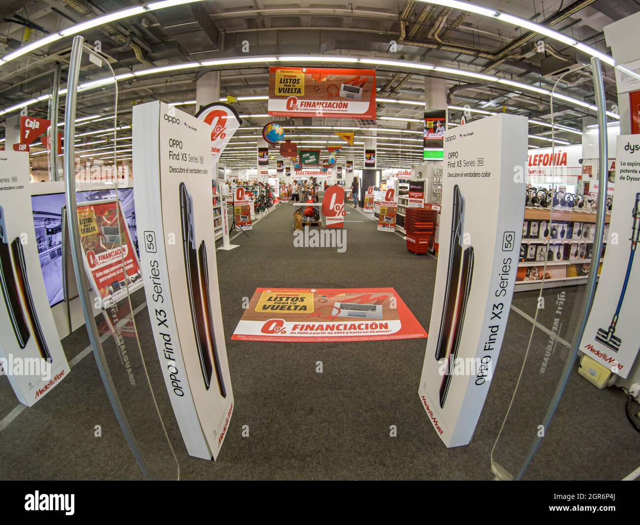 Mediamarkt spain hi-res stock photography and images - Alamy