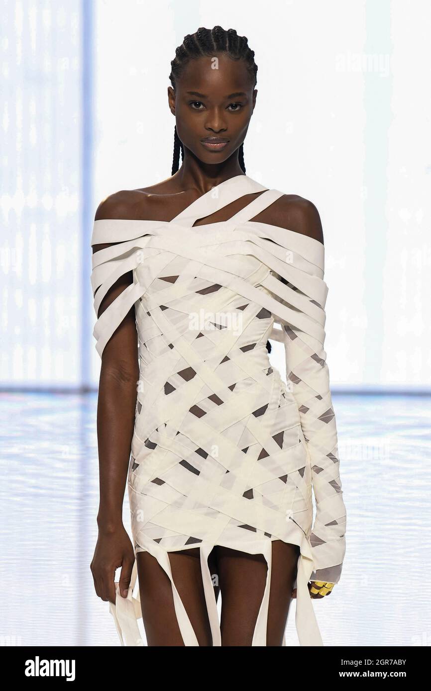 Runway Moda India Style 2021 Moda 2021 Pantaloni Cargo Estate 2021