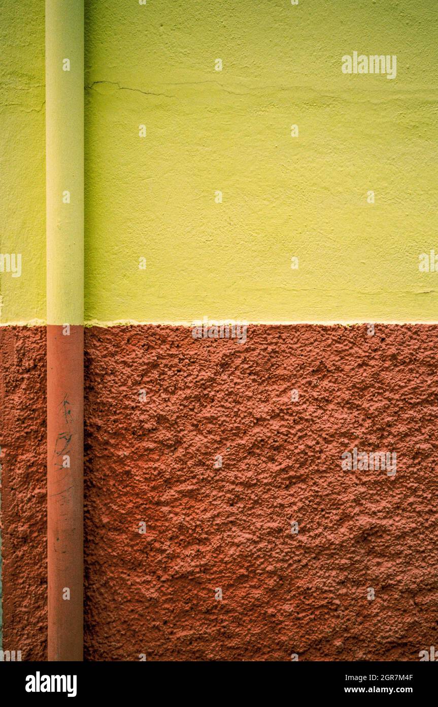 Colorful concrete wall hi-res stock photography and images - Alamy
