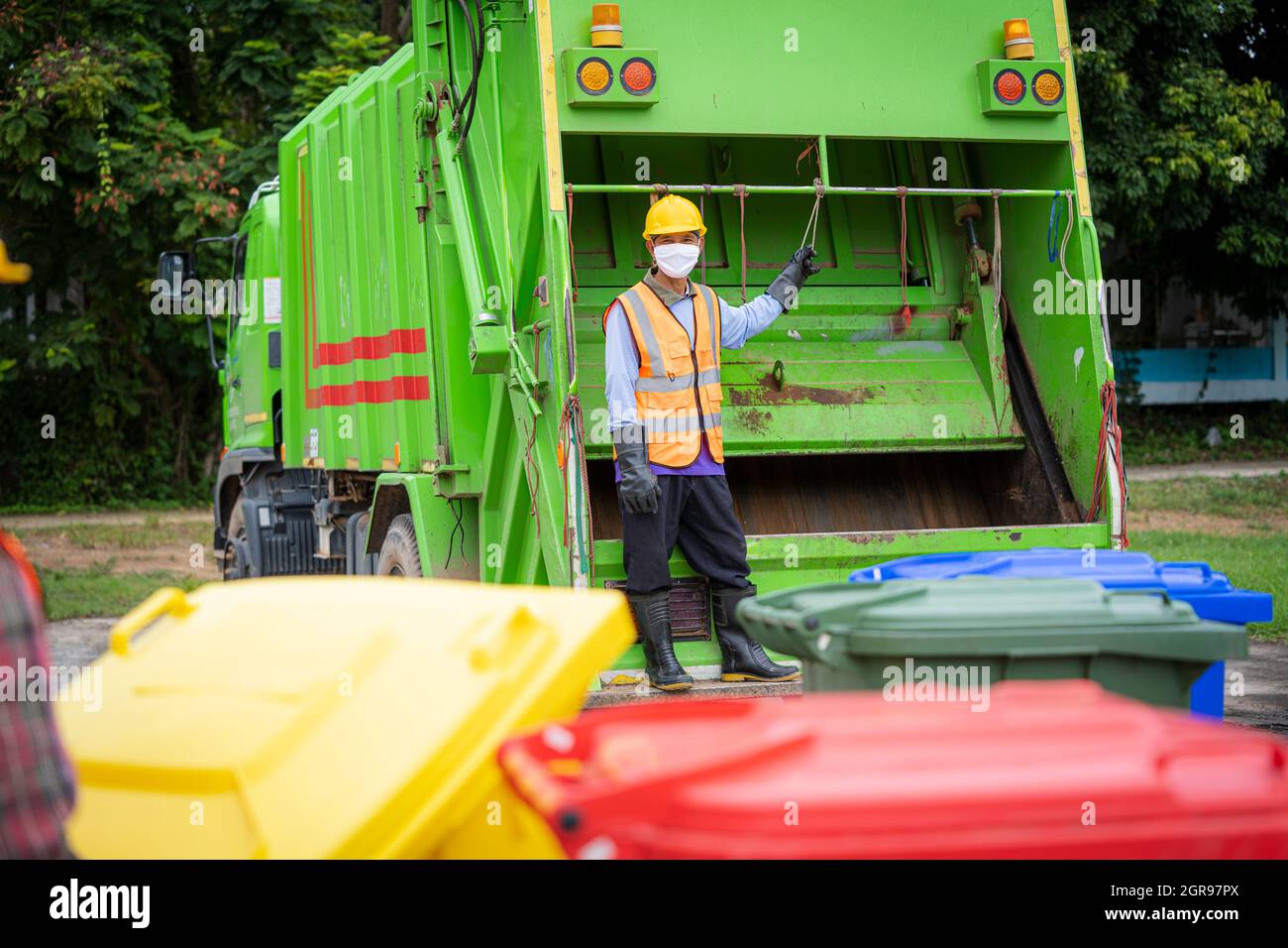 Street Sweeper Bangkok High Resolution Stock Photography and Images Alamy