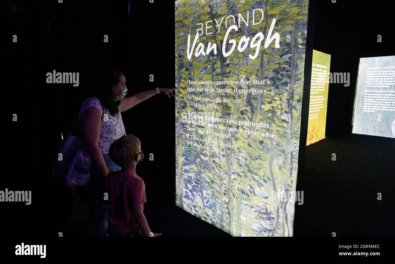 St. Louis, United States. 30th Sep, 2021. Visitors on preview day of