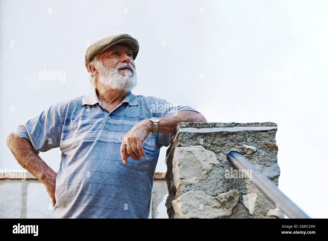 Wearing a beret hi-res stock photography and images - Alamy