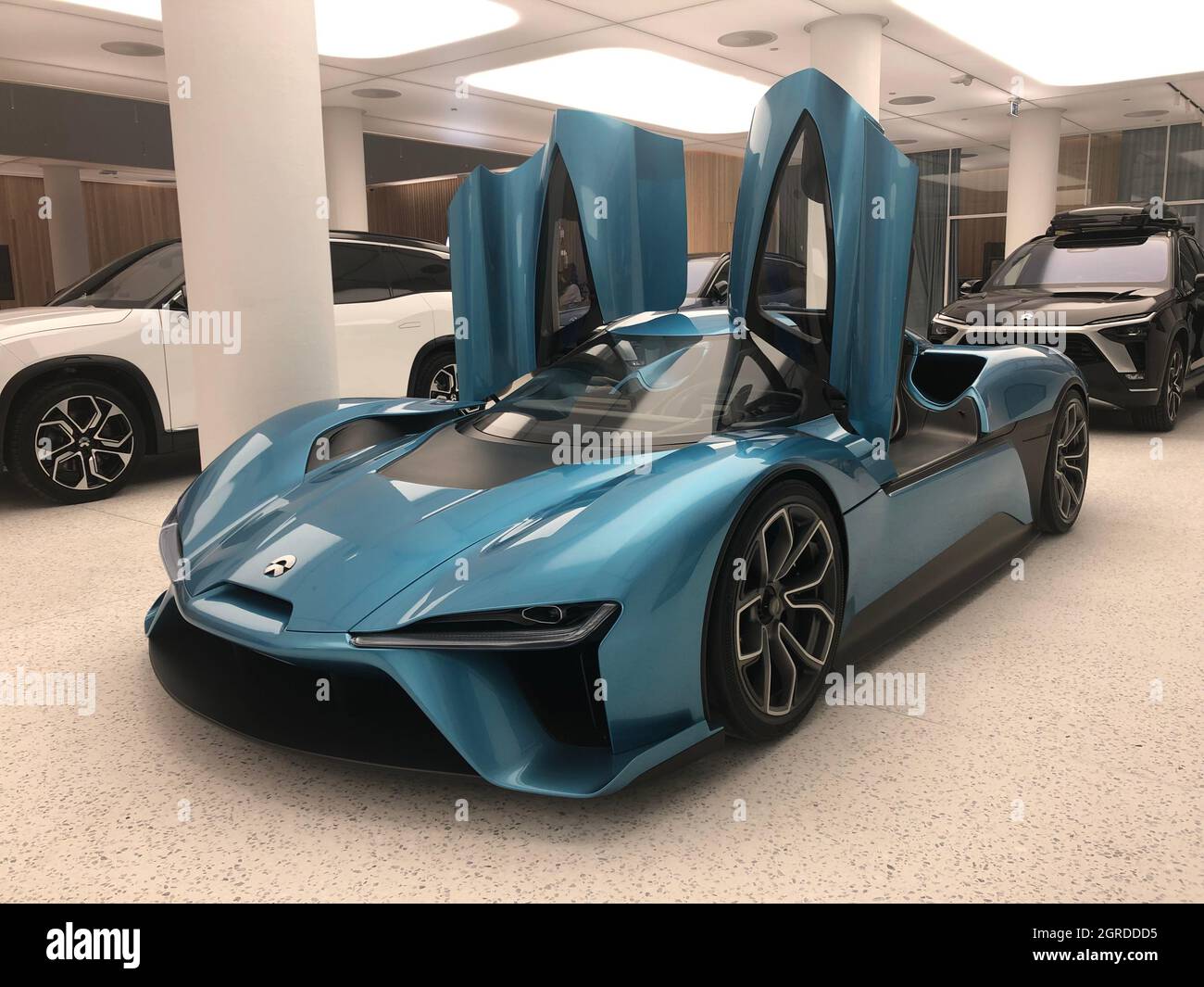 Oslo, Norway. 30th Sep, 2021. NIO cars are displayed in the NIO House in Oslo, capital of Norway, Sept. 30, 2021. Chinese electric vehicle maker NIO on Thursday opened its first NIO House in Europe here in Norway's capital, and started selling its ES8 electric sports utility vehicle in the northern European country.TO GO WITH 'Chinese EV maker NIO opens first NIO House in Norway' Credit: Zhu Sheng/Xinhua/Alamy Live News Stock Photo
