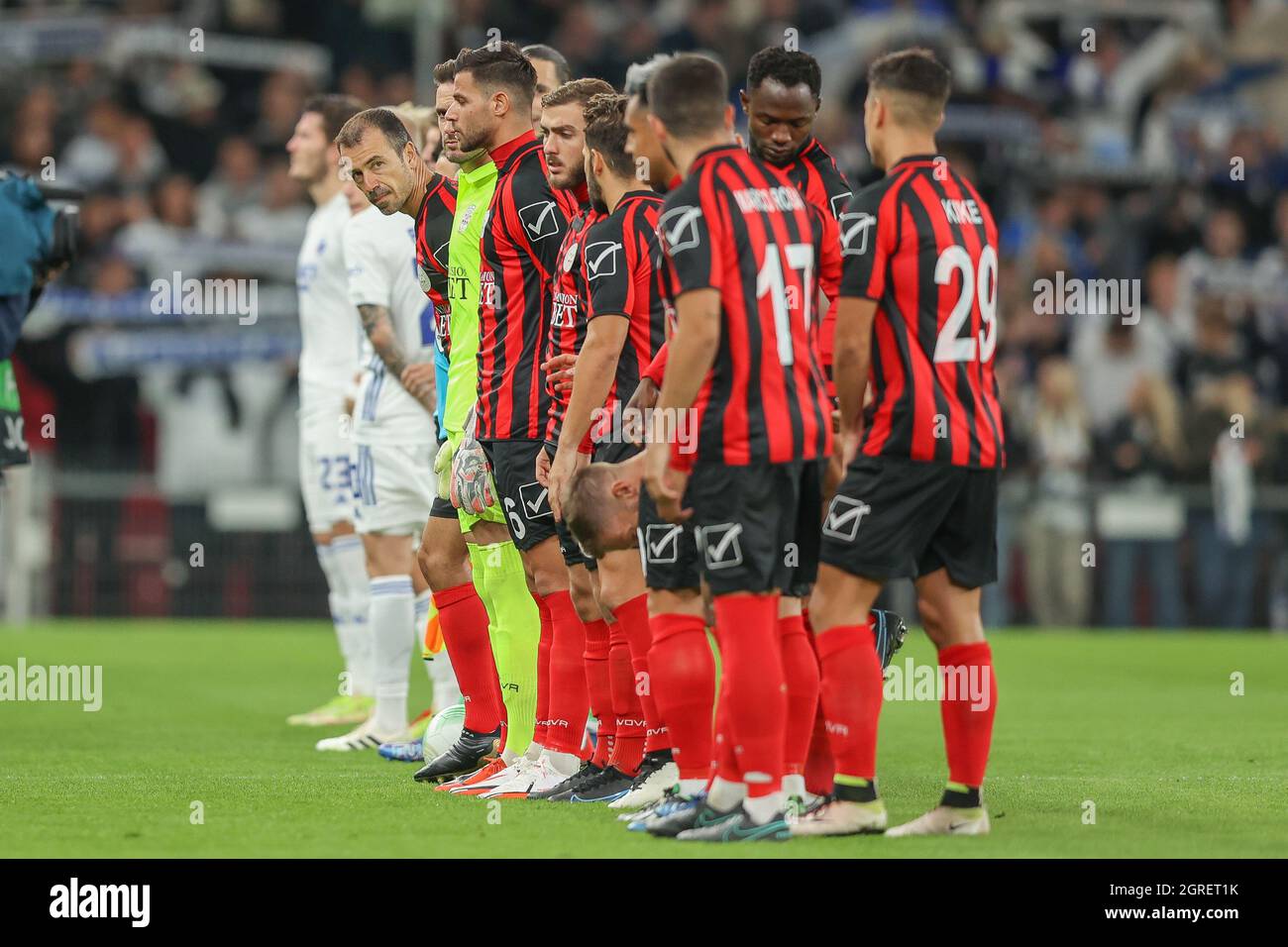 Adgang farvning Definere Copenhagen, Denmark. 30th Sep, 2021. The players of Lincoln Red Imps FC  line up for the UEFA Europa Conference League match between FC Copenhagen  and Lincoln Red Imps FC at Parken in