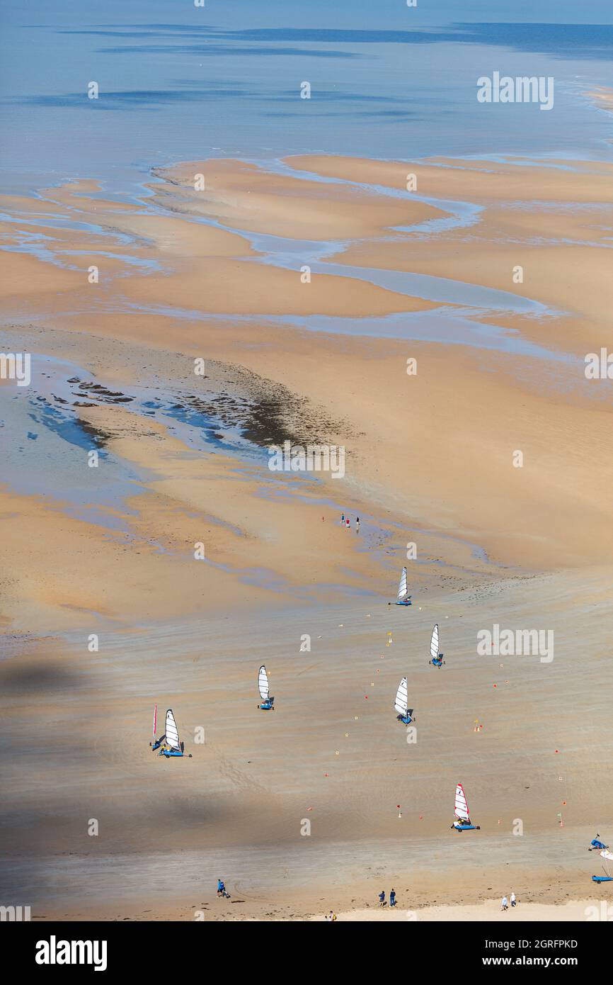 France, Vendee, La Barre de Monts, sand yachting on the beach (aerial view) Stock Photo