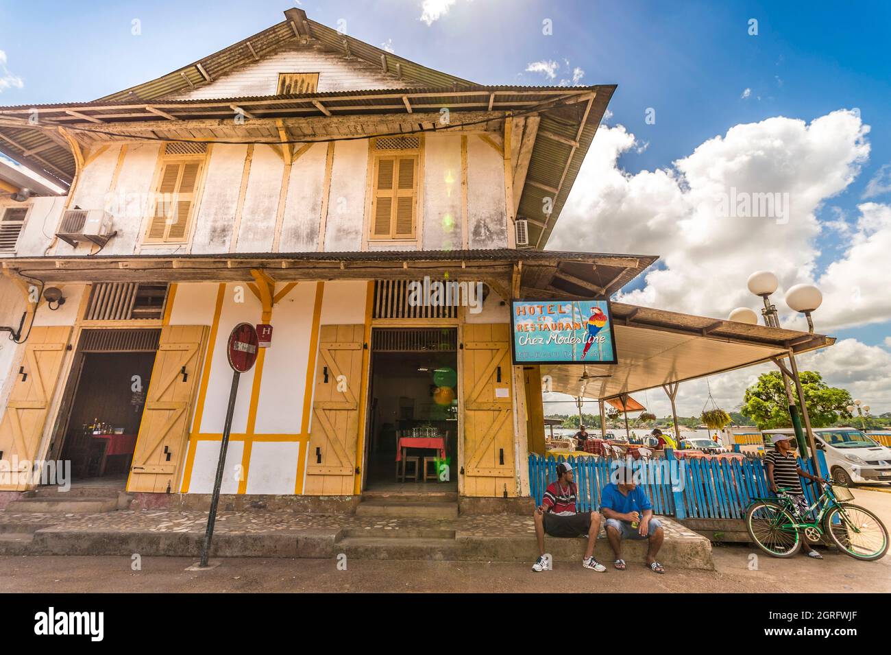 France, French Guiana, Parc Amazonien de Guyane, Saint-Georges on the banks of the Oyapock river, natural border with Brazil, here the hotel and restaurant Chez Modestine Stock Photo