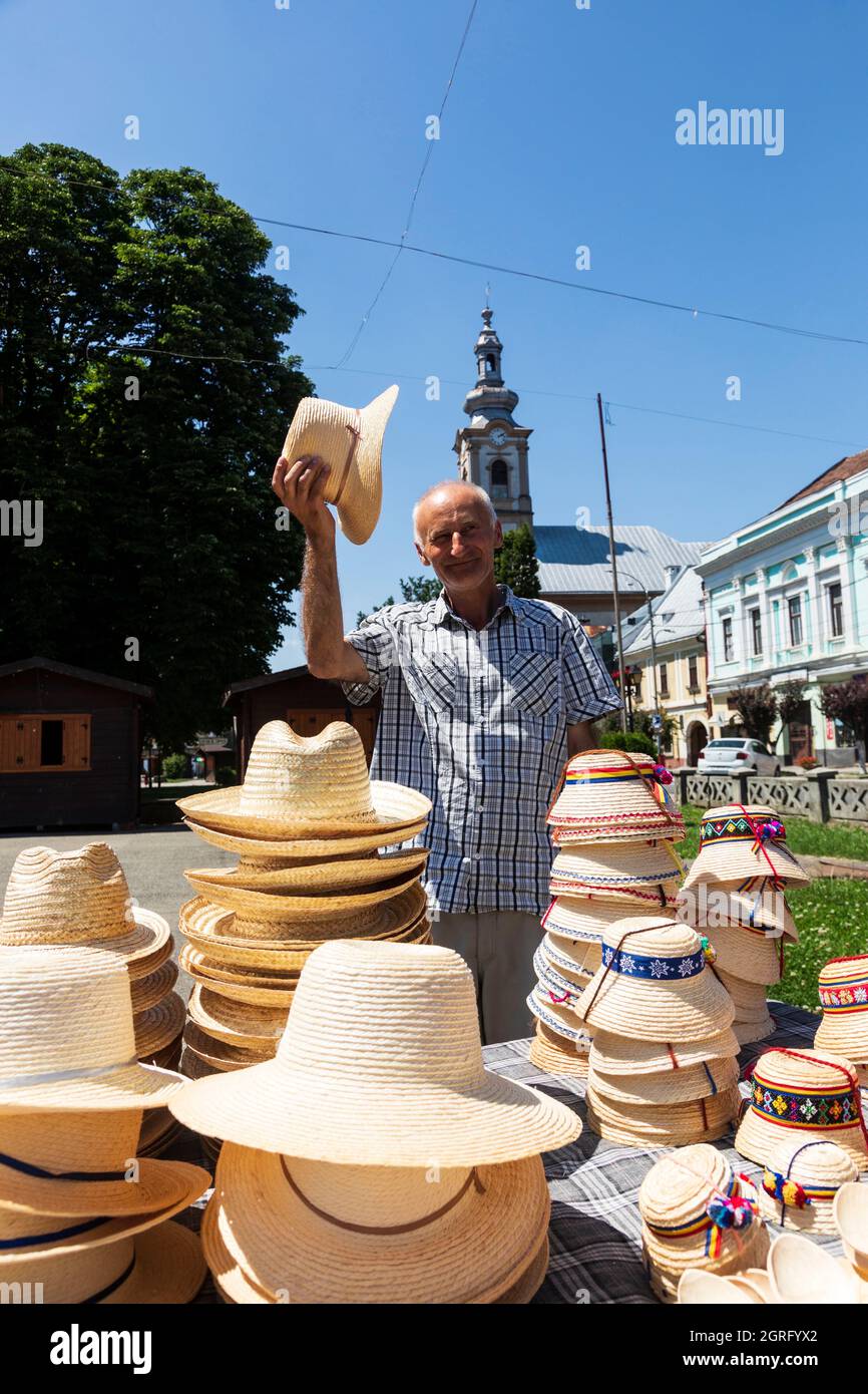 Hats vendor hi-res stock photography and images - Alamy