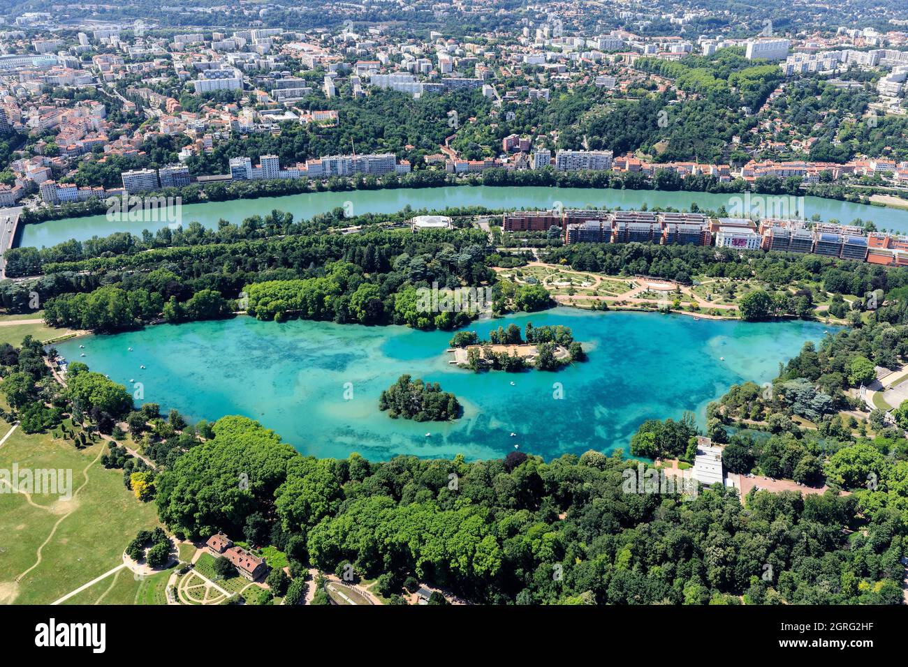 France, Rhone, Lyon, 6th arrondissement, les Brotteaux district, Tete d'Or park, Souvenir island on Tete d'Or lake, Rhone river in the background (aerial view) Stock Photo