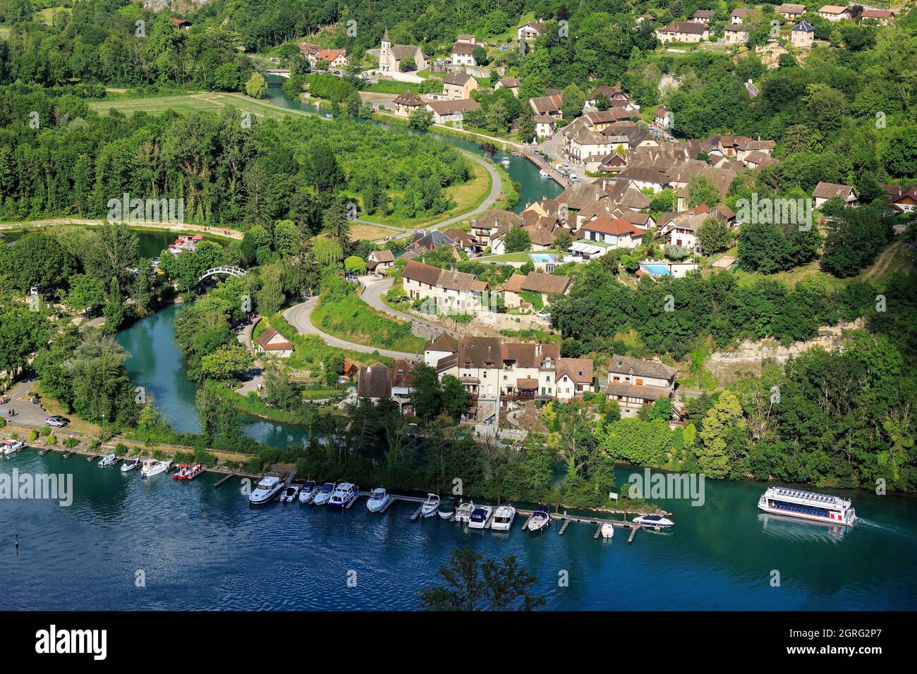 Chanaz Cache Village chanaz canal savieres hi-res stock photography and images - Alamy