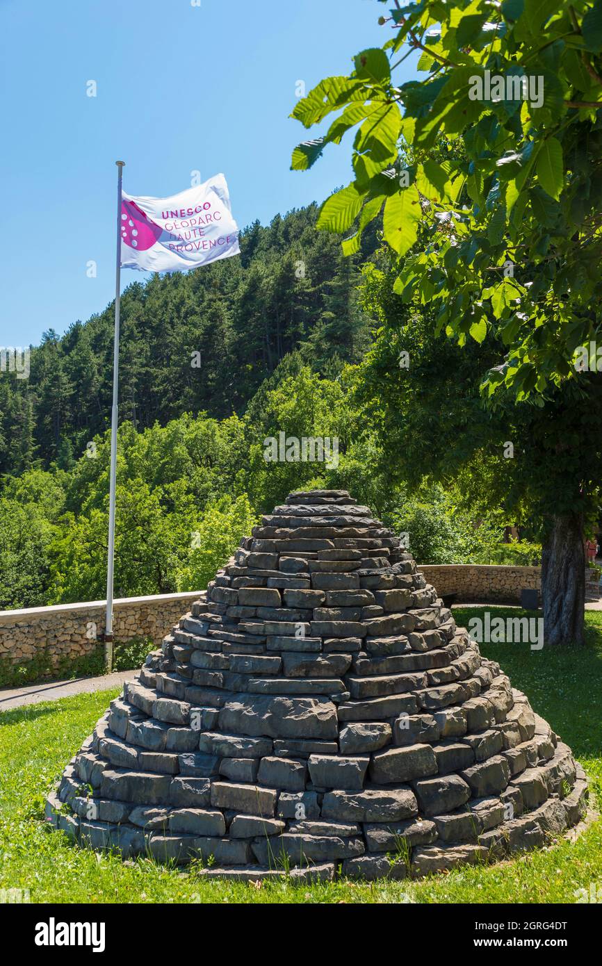 France, Alpes-de-Haute-Provence, Natural Geological Reserve of Haute Provence, Digne les Bains, Promenade museum, Water cairn by land art Artist Andy Goldsworthy Stock Photo