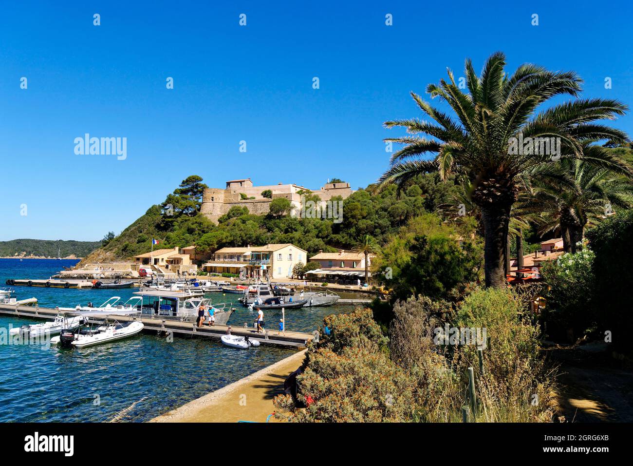 France, Var, Hyeres Islands, National Park of Port Cros island of Port Cros,  Fort du Moulin overlooking the port and the village of Port Cros Stock  Photo - Alamy