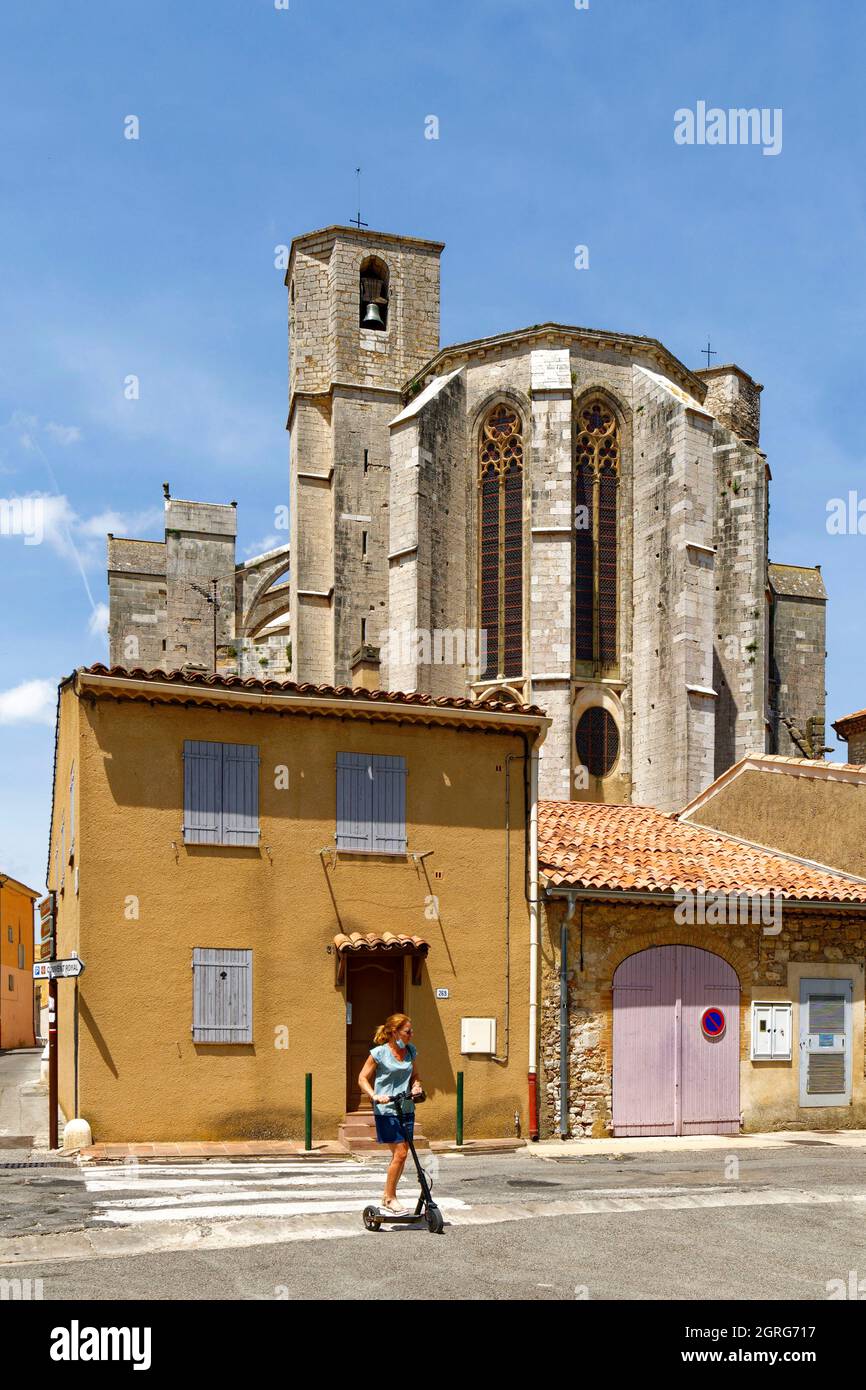 France, Var, Provence Verte, Saint Maximin la Sainte Baume, Sainte Madeleine (St. Mary Magdalene) basilica, stop on El Camino de Santiago Stock Photo