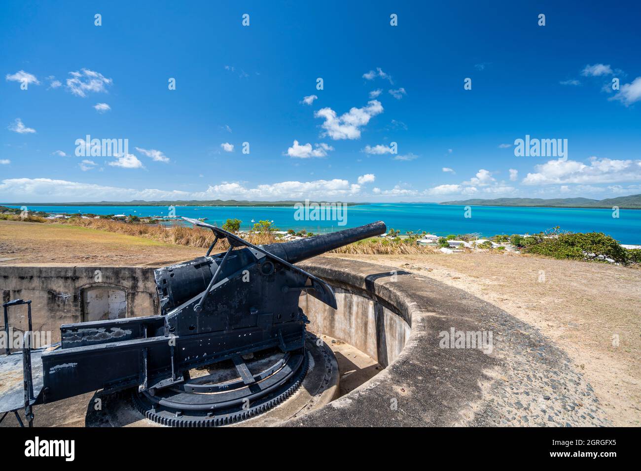 înch gun in gun emplacement, Green Hill Fort Museum, Thursday Island, Torres Straits, Far North Queensland, Australia Stock Photo
