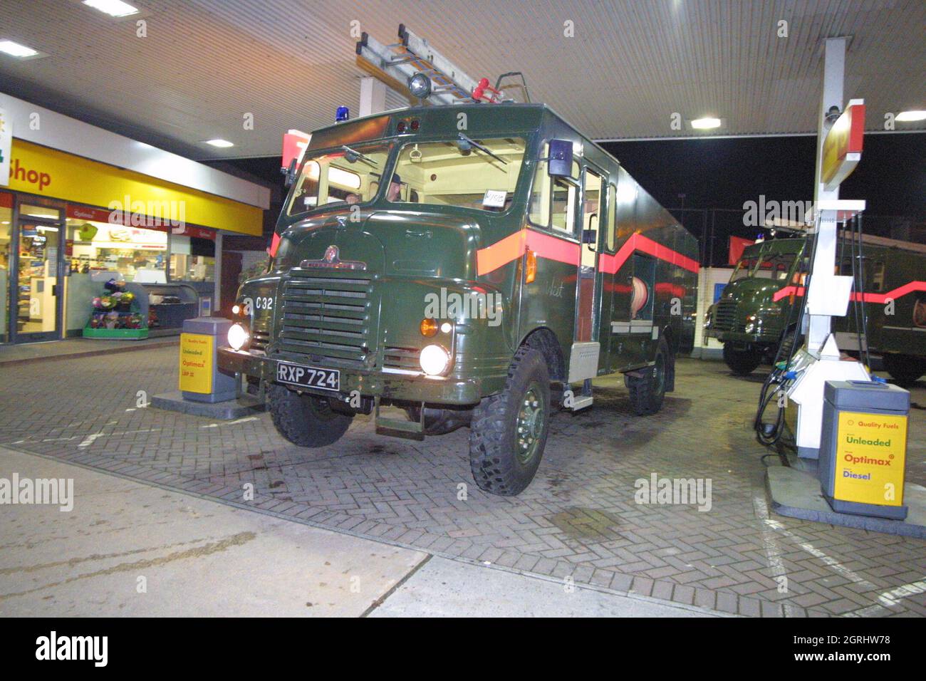 Refuellimg hires stock photography and images Alamy