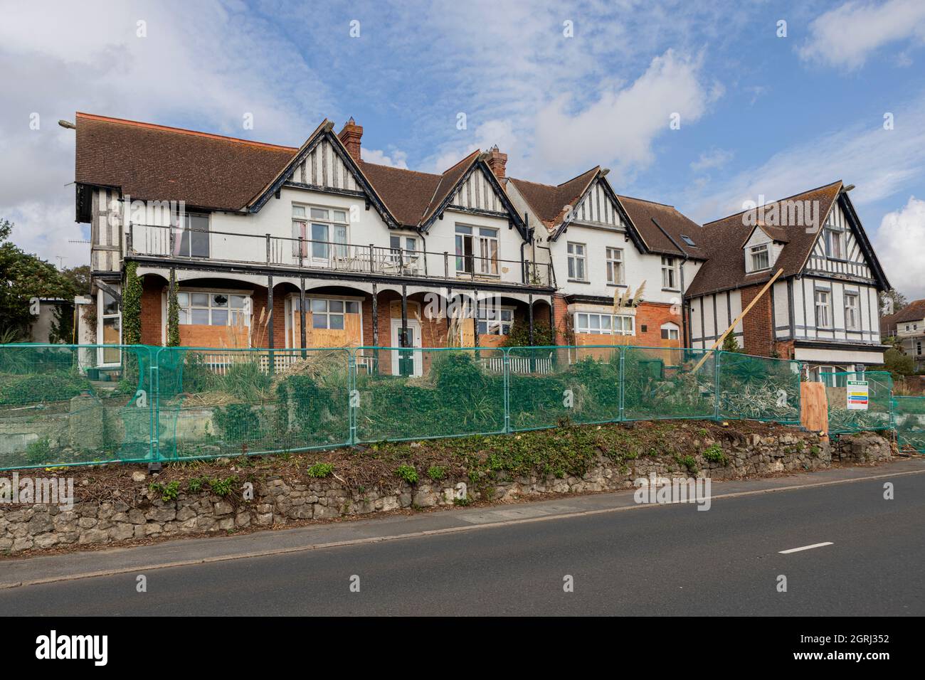A derelict abandoned hotel on Seabrook Road, Hythe, Kent Stock Photo