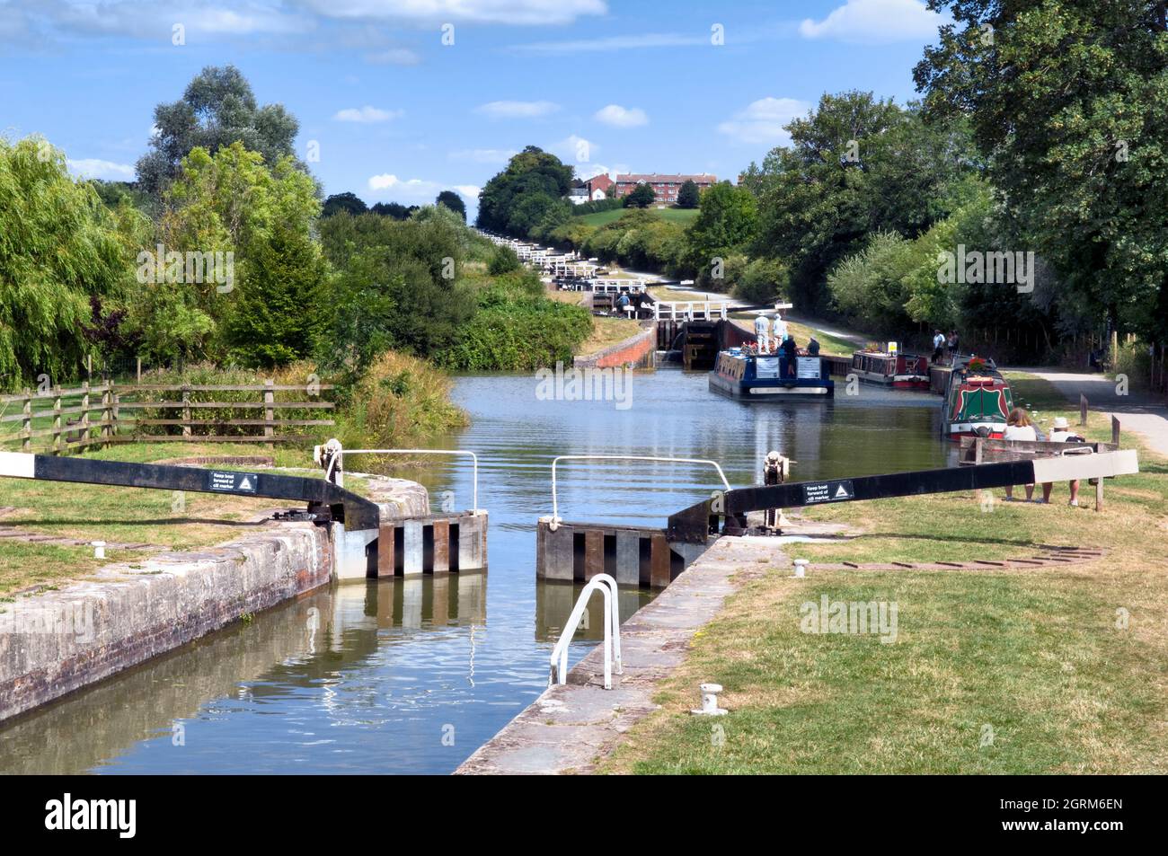 Caen Hill locks along the Kennet and Avon Canal at Devizes, Wiltshire Stock Photo