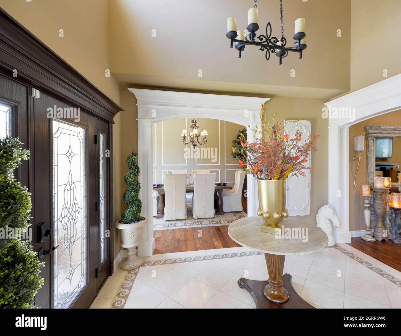 Luxury residential home front entrance interior Stock Photo - Alamy