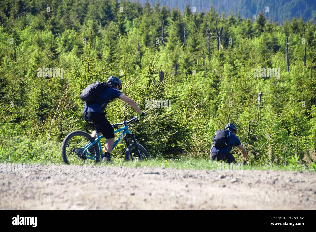 can i ride bicycle on footpath