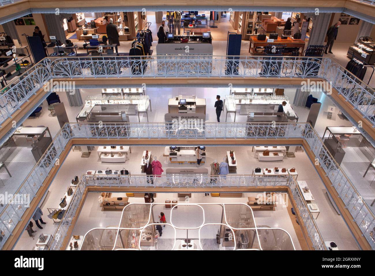 Paris, France, 1 October 2021: The Samaritaine department store has reopened after a long refurbishment which has preserved many of it's art deco and art nouveau features. The building now includes a hotel, the Cheval Blanc, and several spaces for eating and drinking, most notably under the glass roof surrounded by murals of peacocks. On the ground floor the 'Boutique de Loulou' sells gift items while the rest of the store is devoted to luxury designer brands. Anna Watson/Alamy Live News Stock Photo