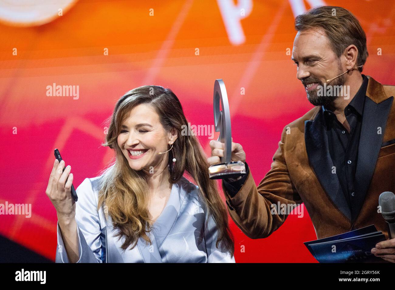 Popular Tv Presenters High Resolution Stock Photography and Images - Alamy