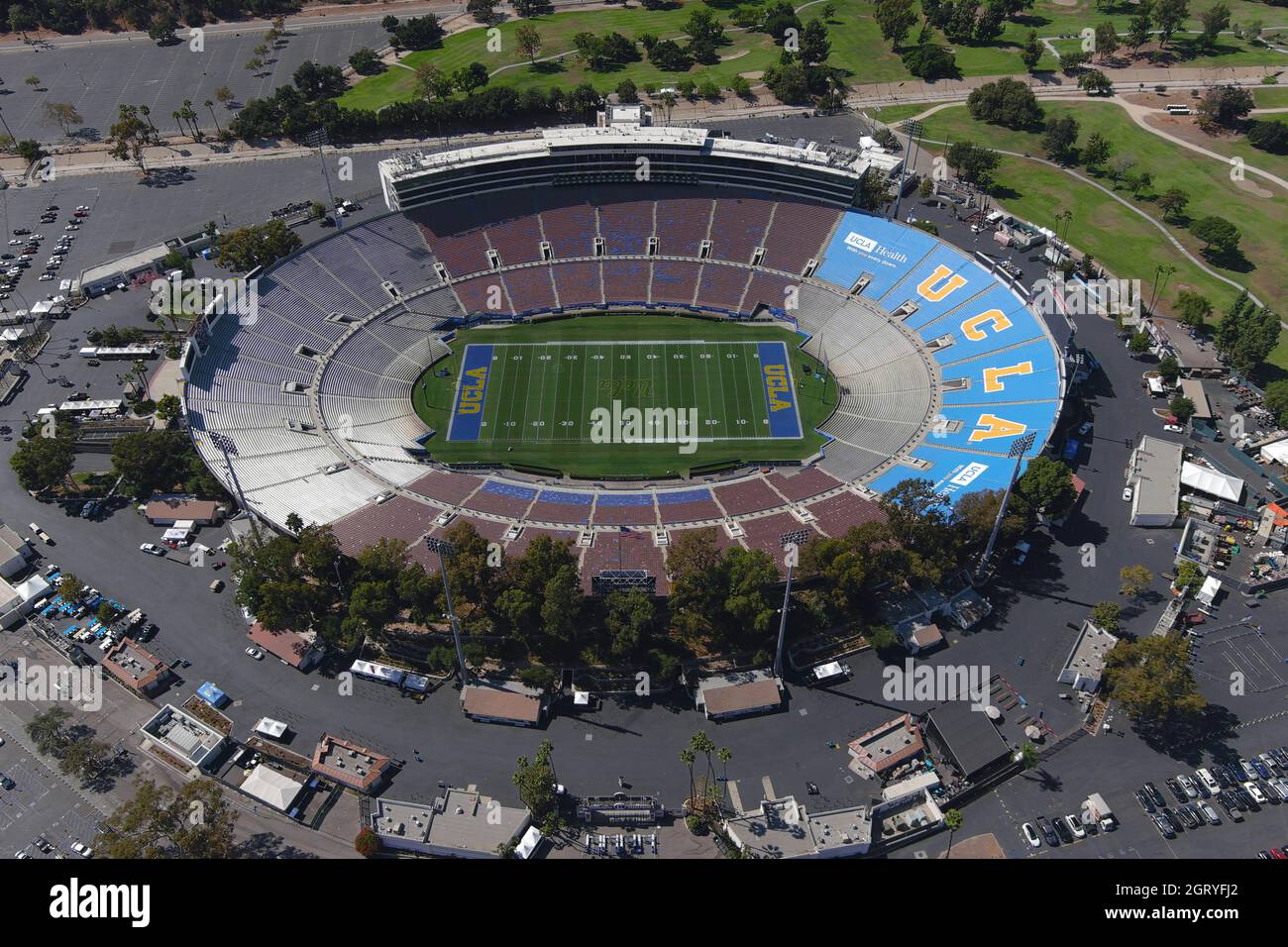 An aerial view of the Rose Bowl stadium, Friday, Oct. 1, 2021, in Pasadena,  Calif. = Stock Photo - Alamy