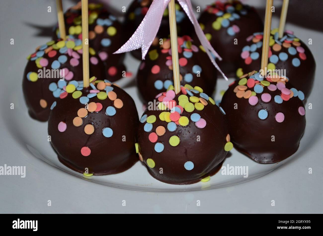 Cake Pop Easter Dessert High Resolution Stock Photography and Images - Alamy