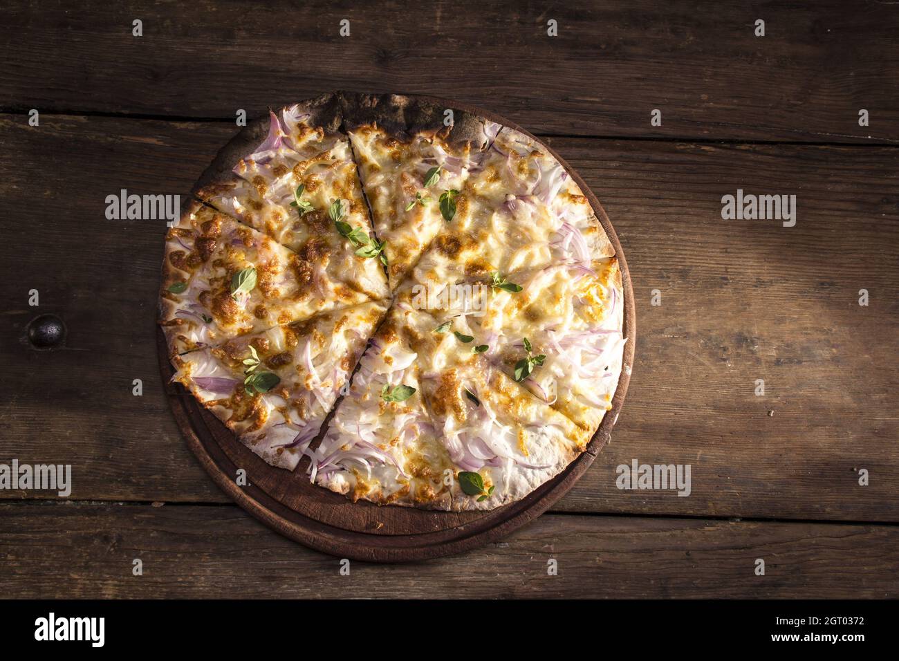 Traditional Argentine Style Pizza. Pizza A La Piedra Stock Photo - Alamy