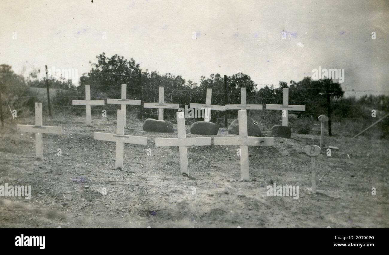 ANZAC graves at Brown's Dip cemetery, Gallipoli Peninsula in 1920 Stock Photo