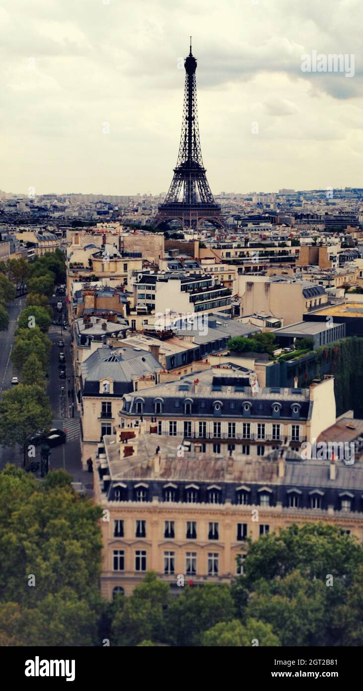 Arc de triomphe rooftop view hi-res stock photography and images - Alamy