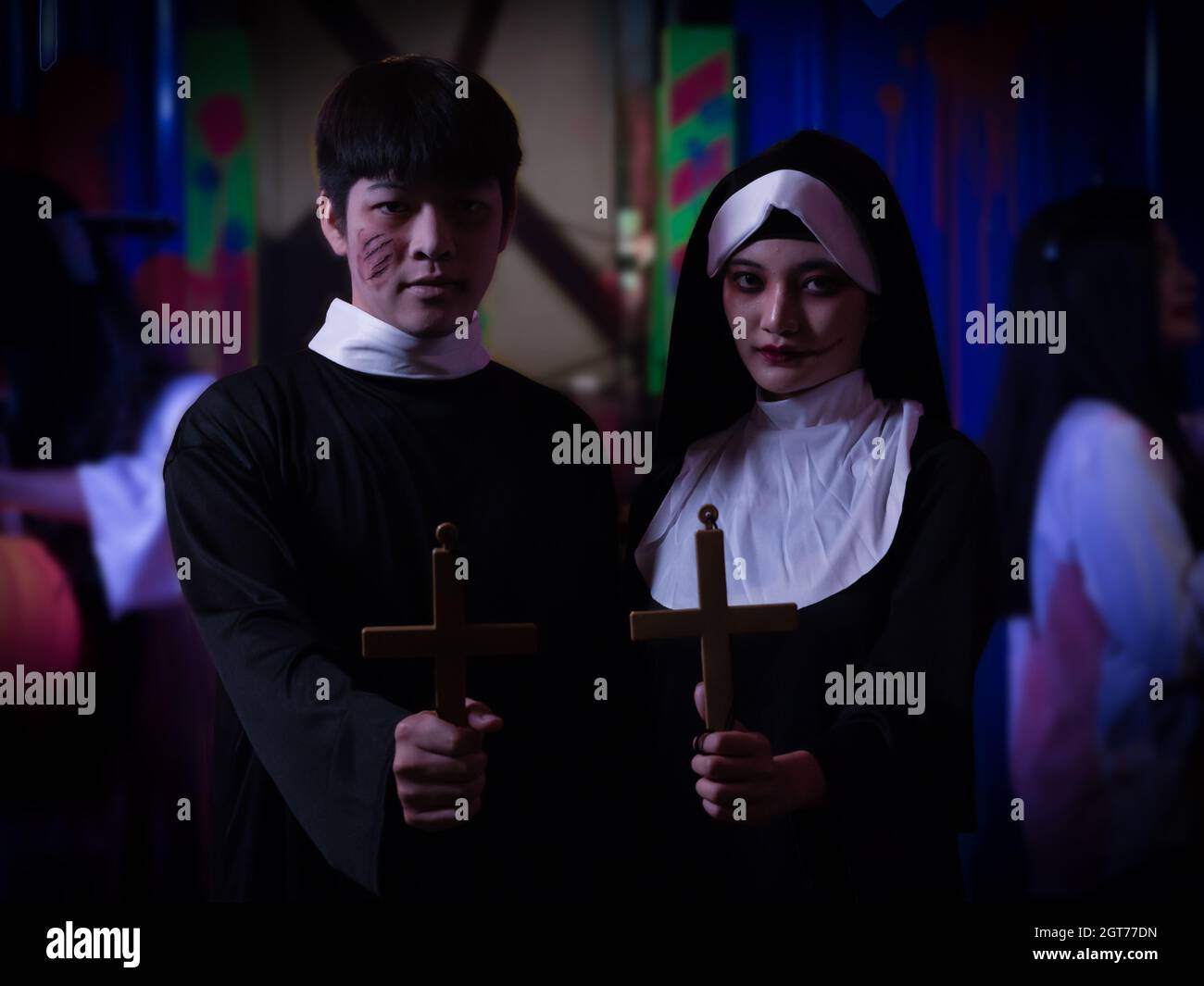 funny priest and nun costumes
