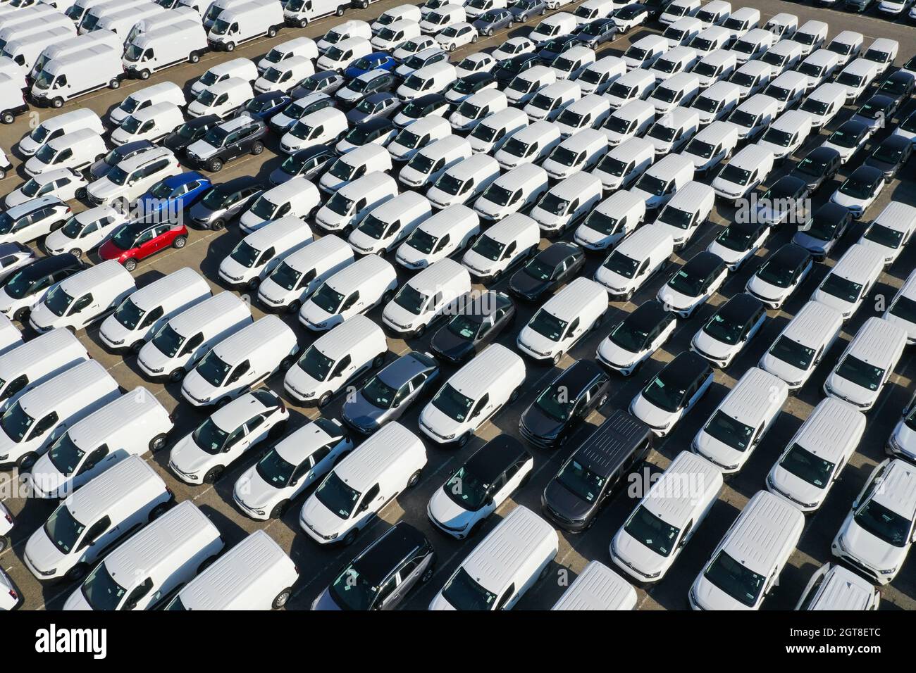 Dealership cars export customs terminal hi-res stock photography and ...