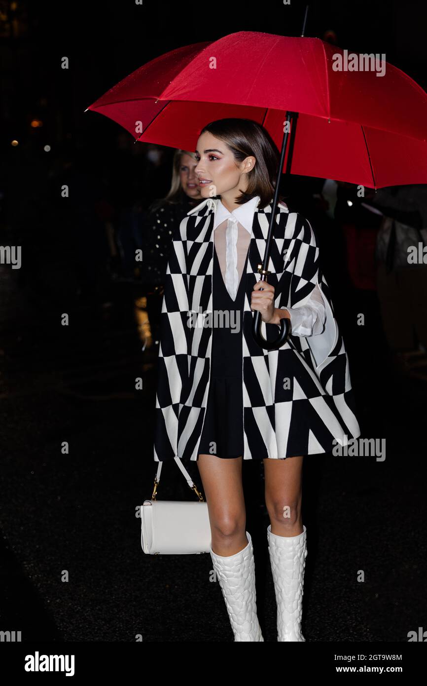 Olivia Culpo at Maison Valentino Show during Paris Fashion Week SS22 Stock  Photo - Alamy