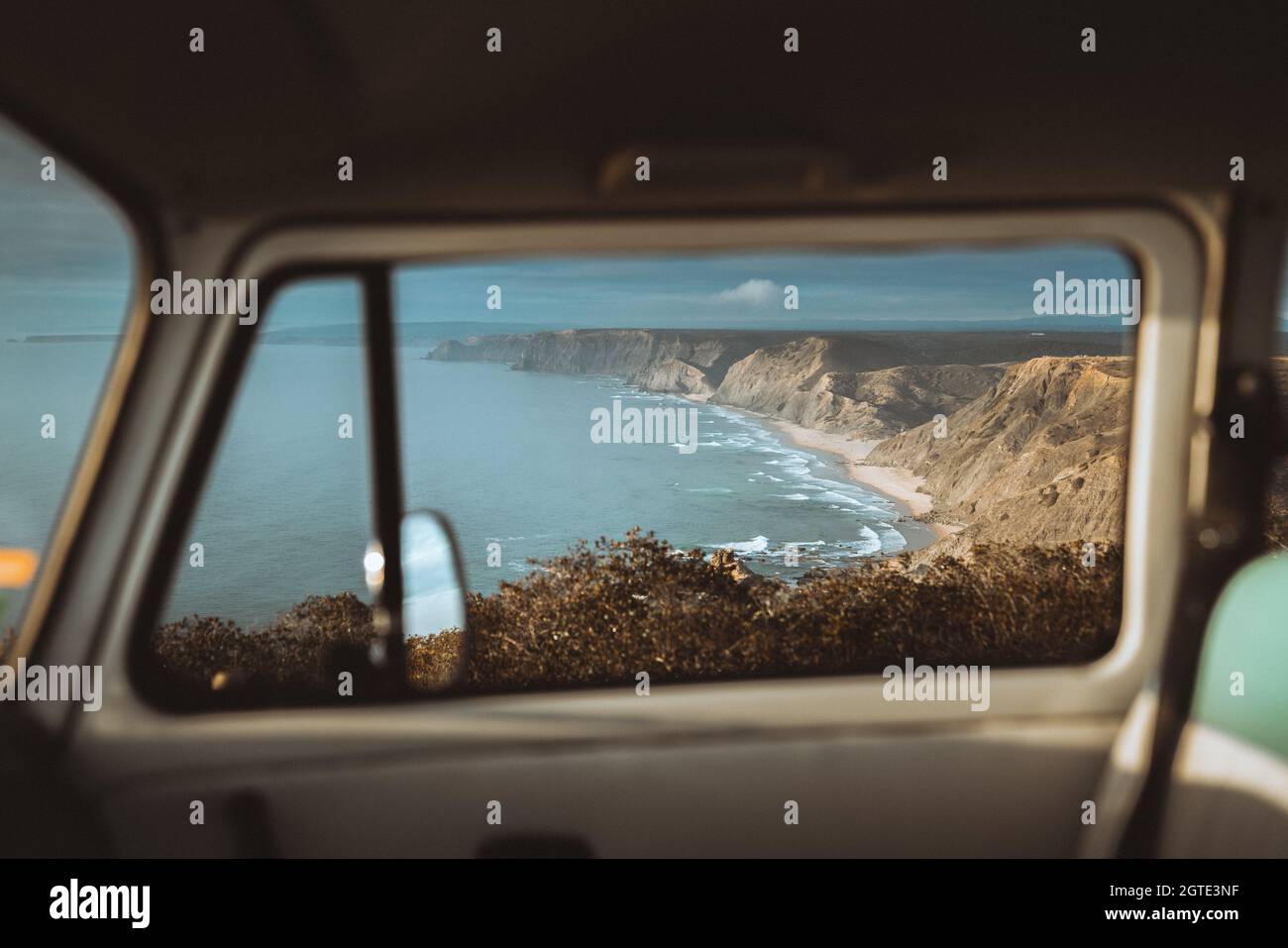 Coastal views hi-res stock photography and images - Alamy
