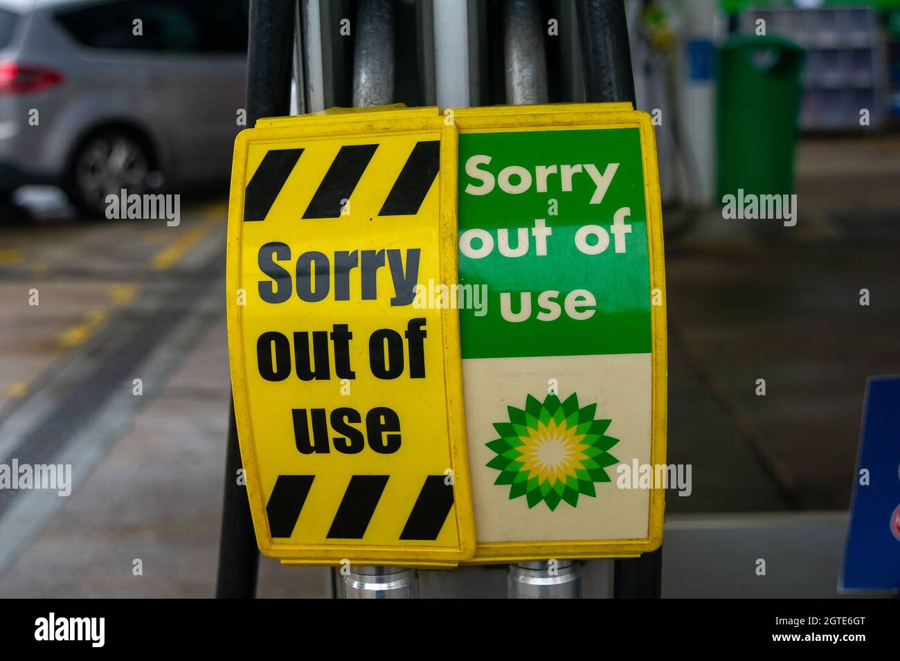 Dedworth, Windsor, UK. 2nd October, 2021. Another BP garage with no fuel this morning. The army are due to be deployed across the country from Monday as the panic buying of petrol and diesel continues. Fuel deliveries remain intermittent following a shortage of tanker drivers. Credit: Maureen McLean/Alamy Live News Stock Photo