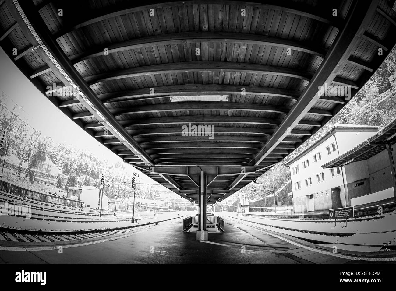 Ceiling bahnhof hi-res stock photography and images - Alamy