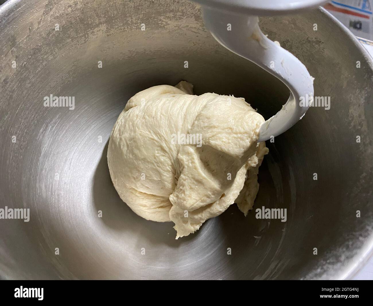 stand mixer for kneading dough