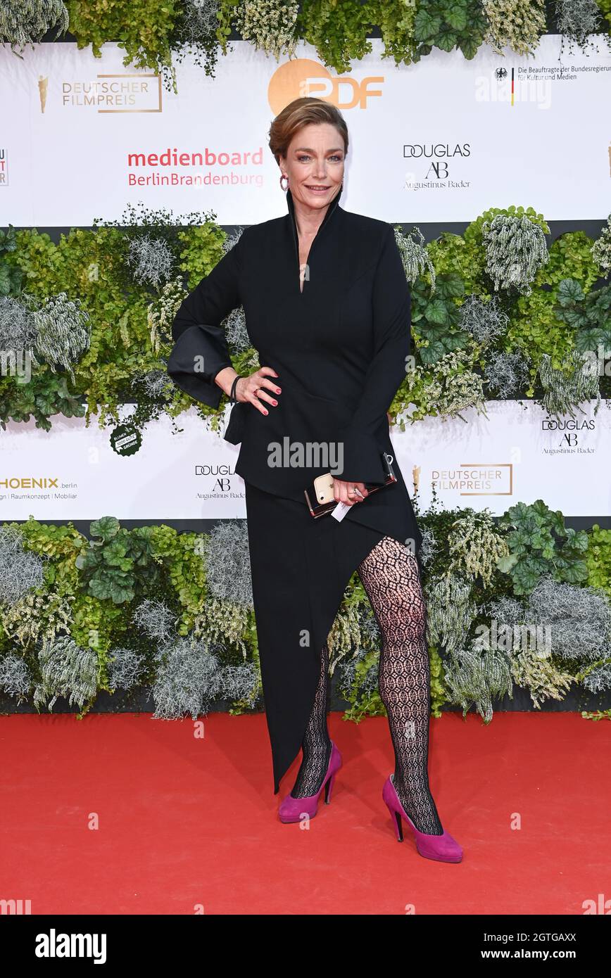Berlin, Germany. 01st Oct, 2021. Actress Aglaia Szyszkowitz arrives at the 2021 German Film Awards 'Lola' ceremony. Credit: Britta Pedersen/dpa-Zentralbild/dpa/Alamy Live News Stock Photo