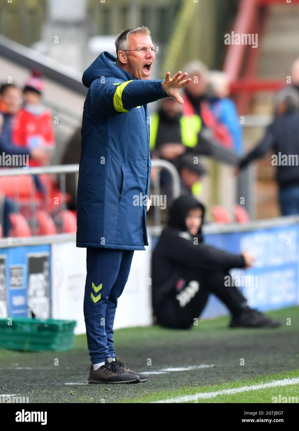 Charlton Athletic manager Nigel Adkins gestures on the touchline during the Sky Bet League One match at Highbury Stadium, Fleetwood. Picture date: Saturday October 2, 2021. Stock Photo