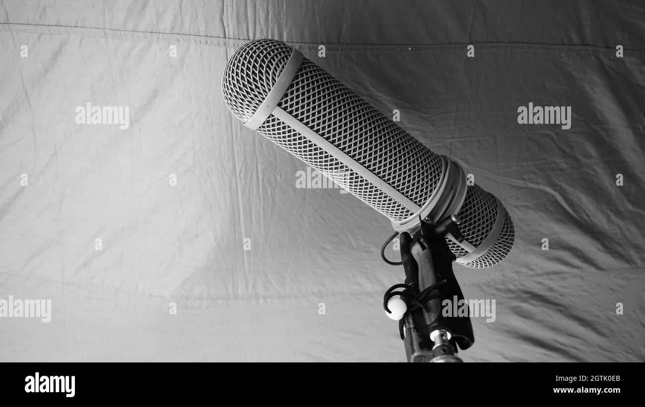 Boom mic hires stock photography and images Alamy