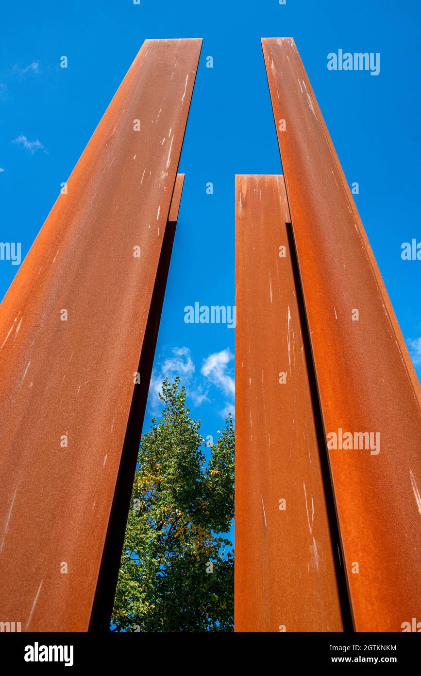 Rusty Iron Steles On The Wall Memorial In Berlin Stock Photo