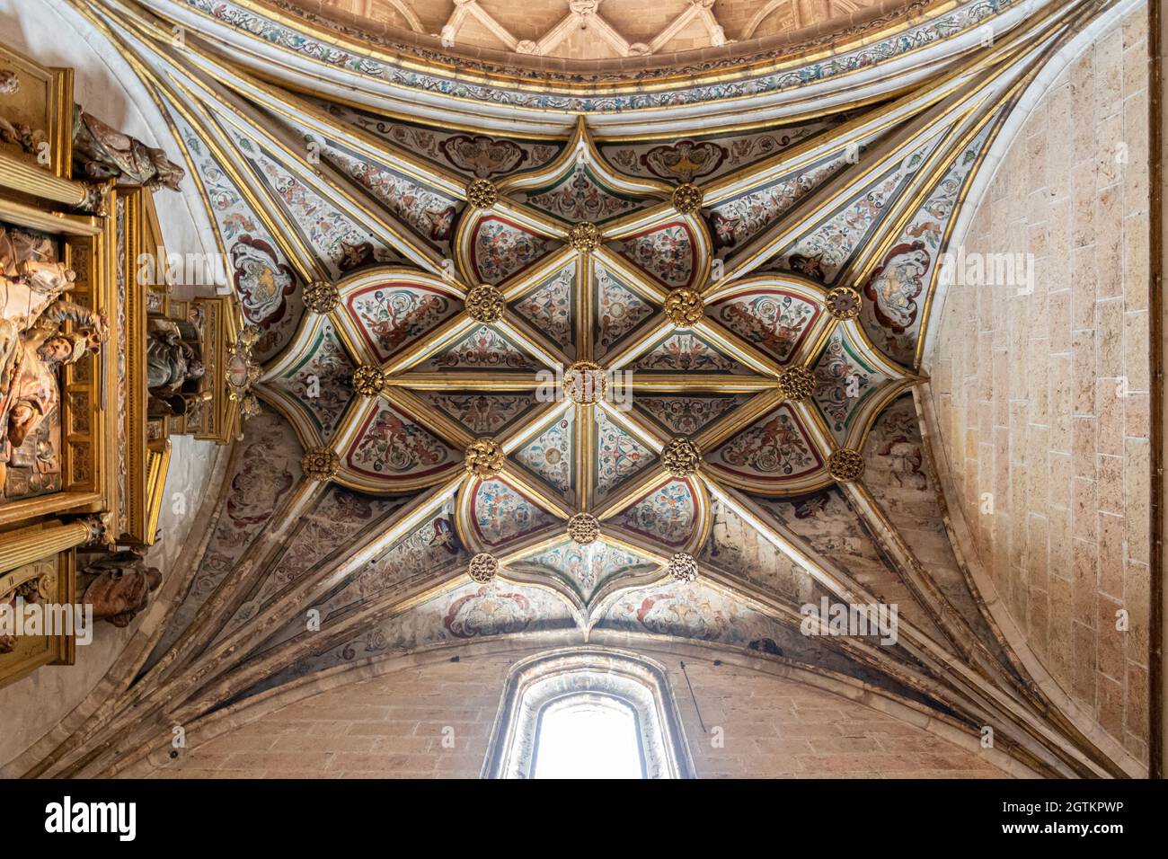 Segovia, Spain. Gothic ribbed vault inside Segovia Cathedral in the Capilla de Santiago (Saint James Chapel) Stock Photo