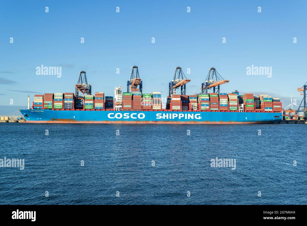 Cosco shipping containers hires stock photography and images Alamy