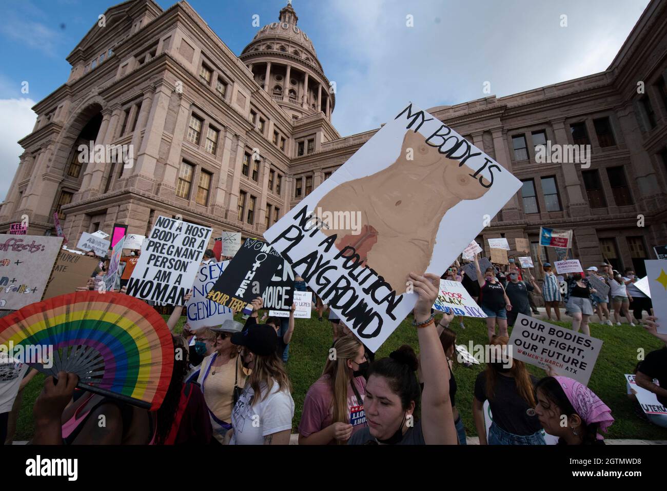 Austin tx usa 2nd oct 2021 several thousand texas women rally at