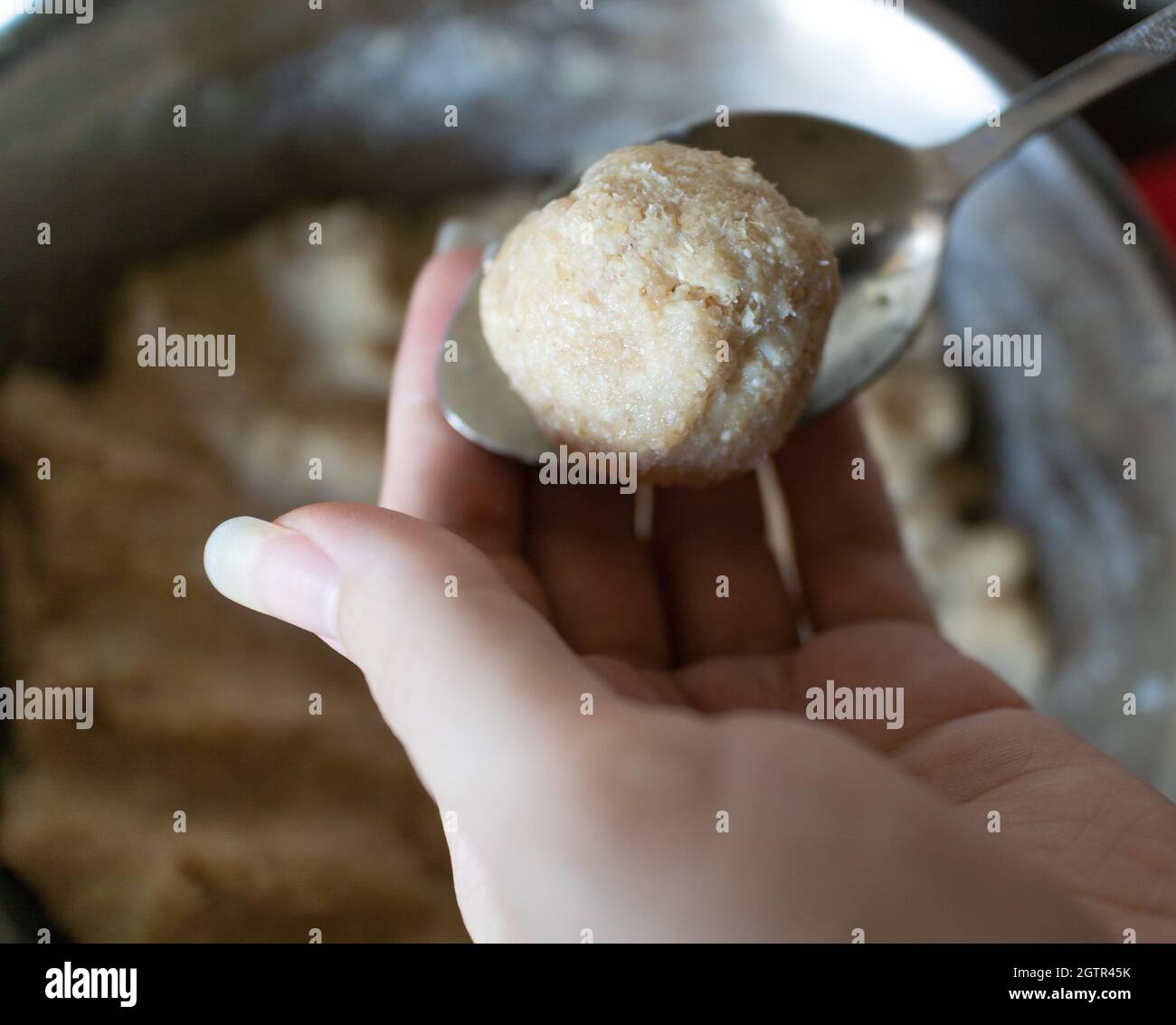 homemade minced meatballs mince raw Stock Photo Alamy