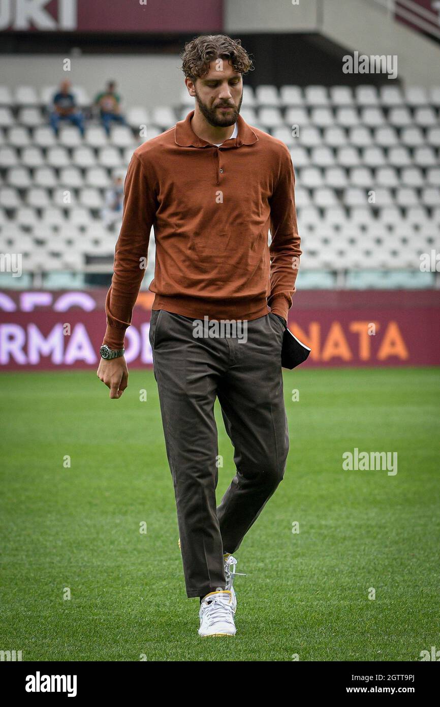 Turin, Italy. 02nd Oct, 2021. Turin. Pre-match of the Serie A Tim 2021/2022 League match. Turin vs Juventus. Stadio Olimpico Grande Torino In the photo: Manuel Locatelli The Juventus players are wearing the Loropiana uniform Credit: Independent Photo Agency/Alamy Live News Stock Photo